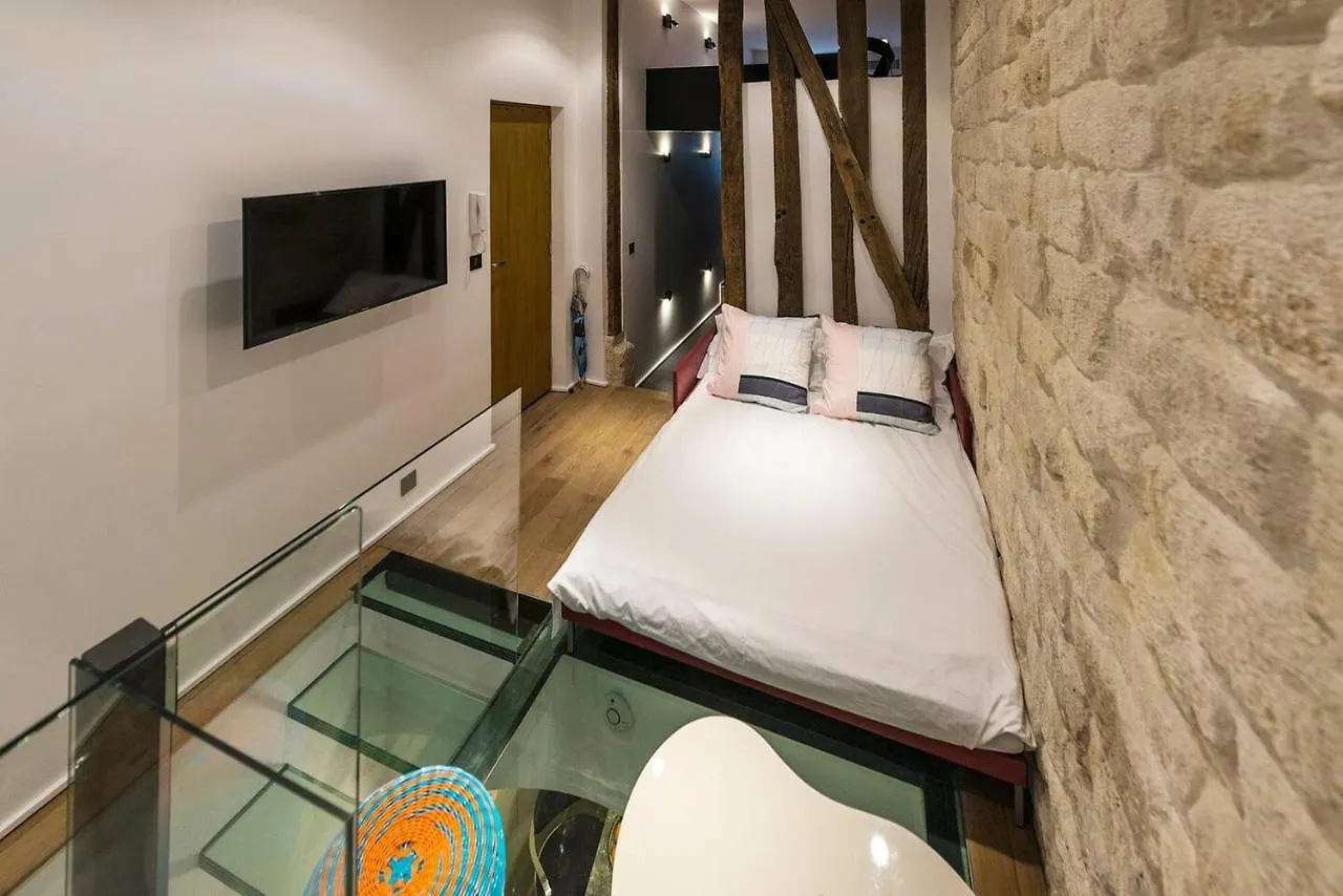 Apartment Le Marais - Place Des Vosges - Tournelles 86 Paris France